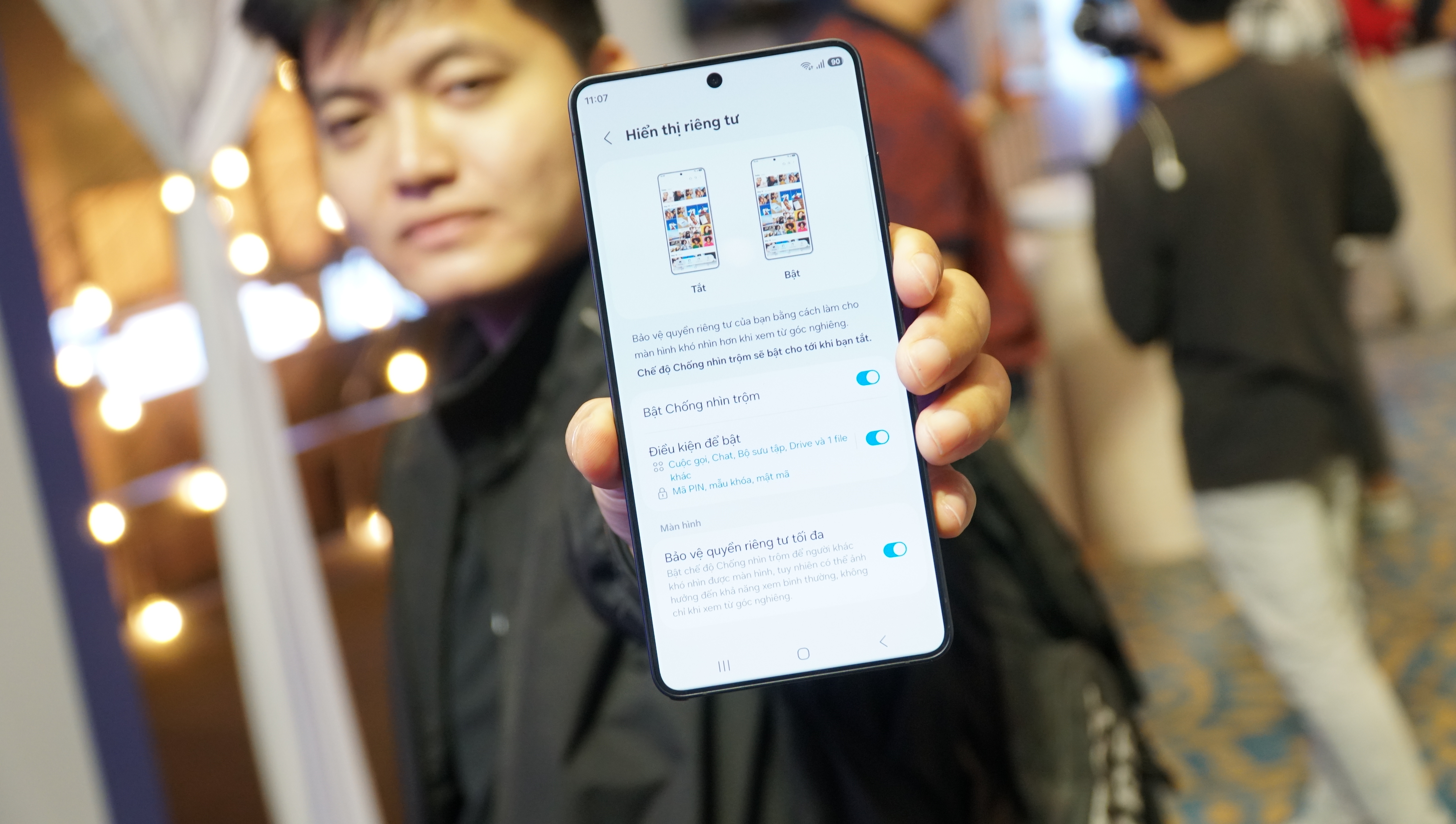 Cách bật tính năng chống nhìn trộm trên Galaxy S26 Series