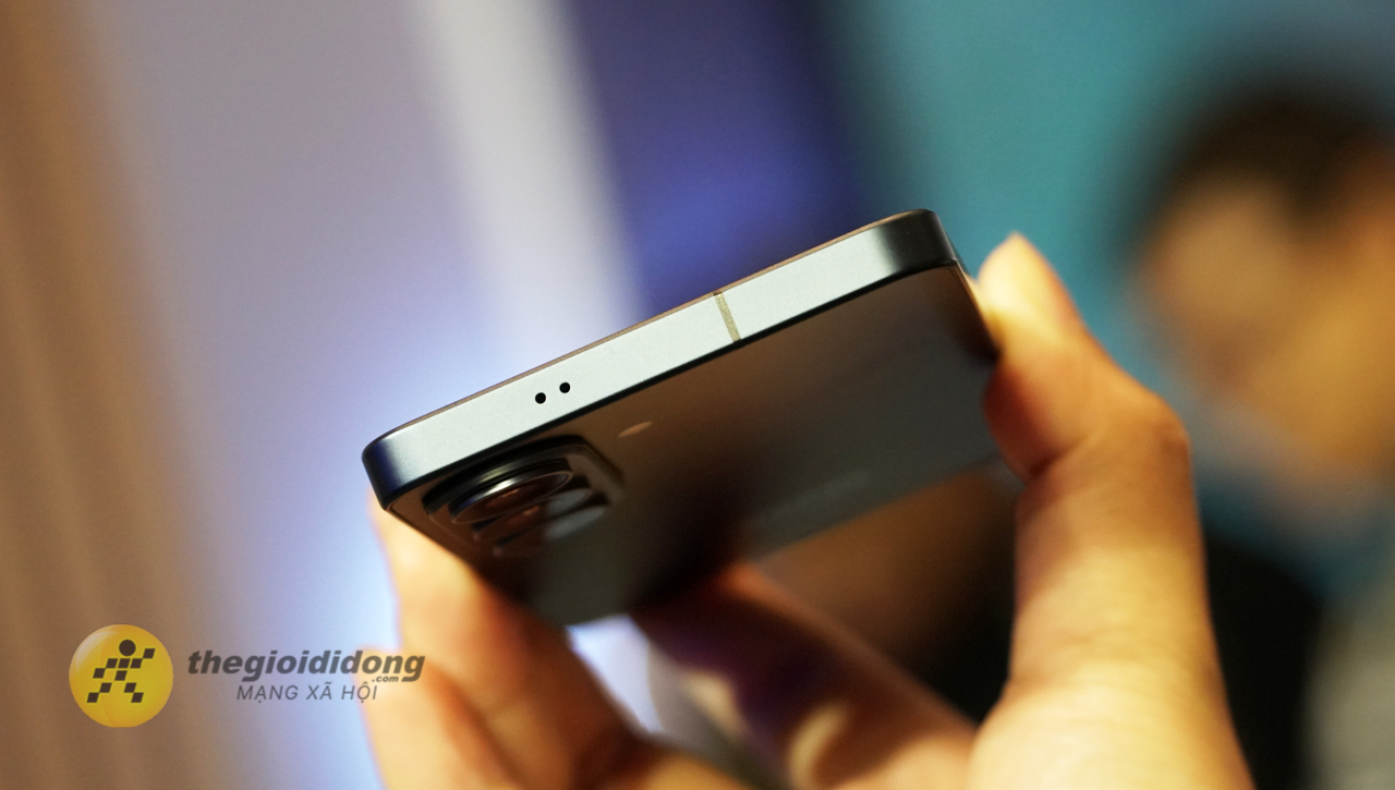 Trên tay nhanh Samsung Galaxy S26: Màn hình lớn hơn 6.3 inch, pin 4.300 mAh vẫn sạc 25 W Trên tay nhanh Samsung Galaxy S26: Màn hình lớn hơn 6.3 inch, pin 4.300 mAh vẫn sạc 25 W