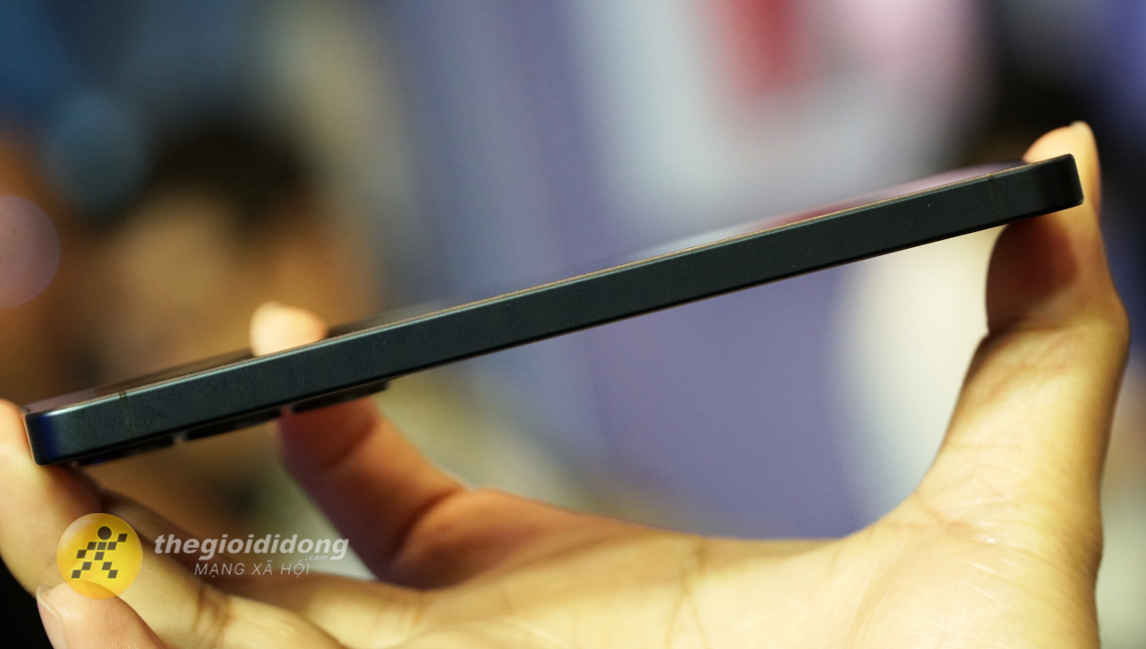 Trên tay nhanh Samsung Galaxy S26: Màn hình lớn hơn 6.3 inch, pin 4.300 mAh vẫn sạc 25 W Trên tay nhanh Samsung Galaxy S26: Màn hình lớn hơn 6.3 inch, pin 4.300 mAh vẫn sạc 25 W