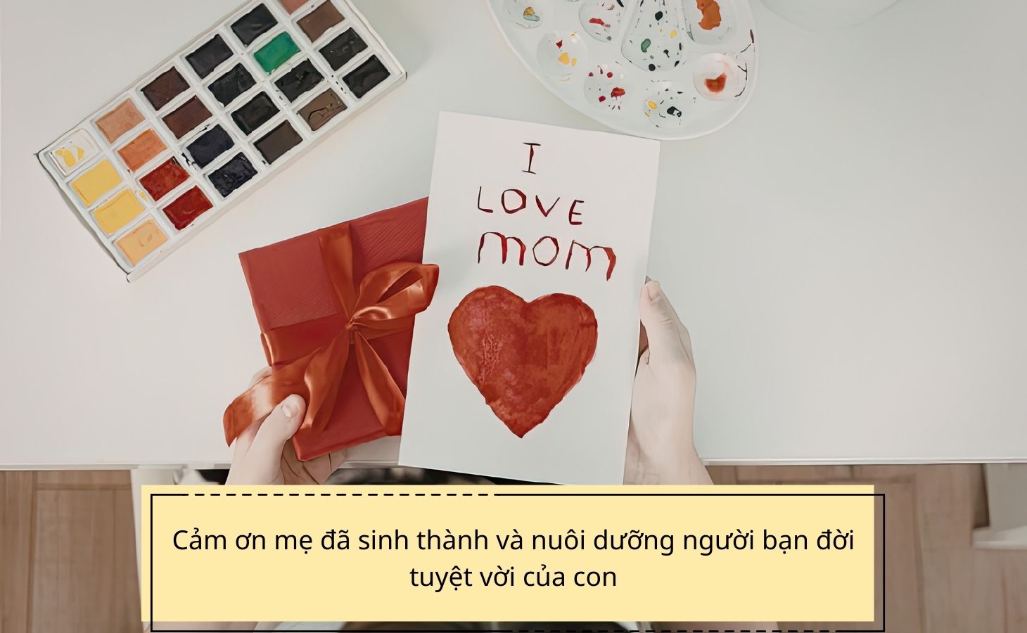 Lời chúc 8/3 cho mẹ chồng hoặc mẹ vợ ghi điểm tuyệt đối