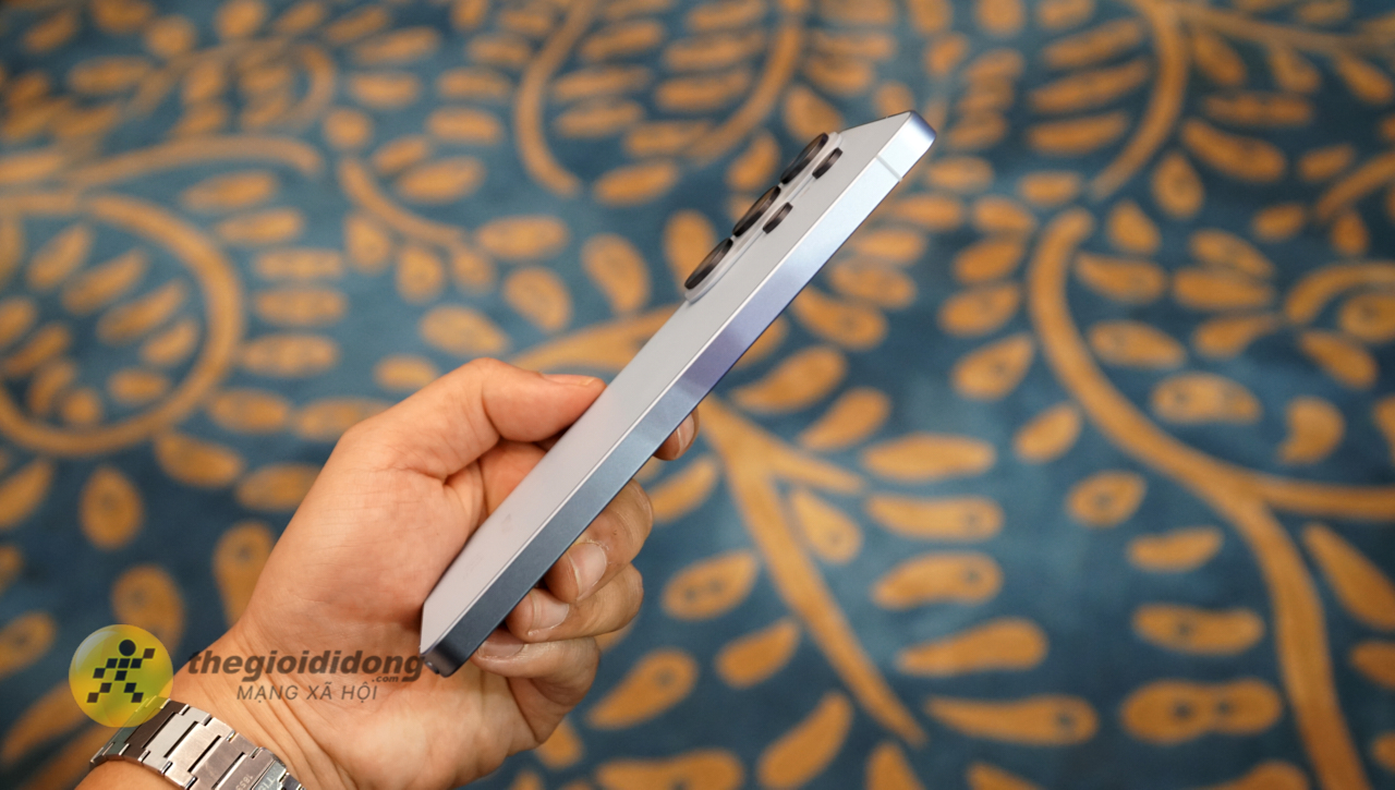 Trên tay nhanh Samsung Galaxy S26 Ultra: Màn hình chống nhìn trộm, Snapdragon 8 Elite Gen 5 Trên tay nhanh Samsung Galaxy S26 Ultra: Màn hình chống nhìn trộm, Snapdragon 8 Elite Gen 5