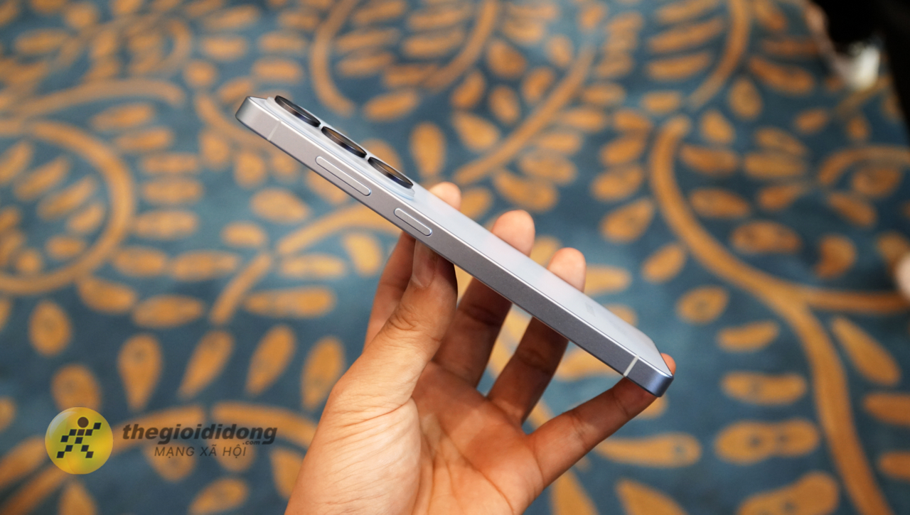 Trên tay nhanh Samsung Galaxy S26 Ultra: Màn hình chống nhìn trộm, Snapdragon 8 Elite Gen 5 Trên tay nhanh Samsung Galaxy S26 Ultra: Màn hình chống nhìn trộm, Snapdragon 8 Elite Gen 5