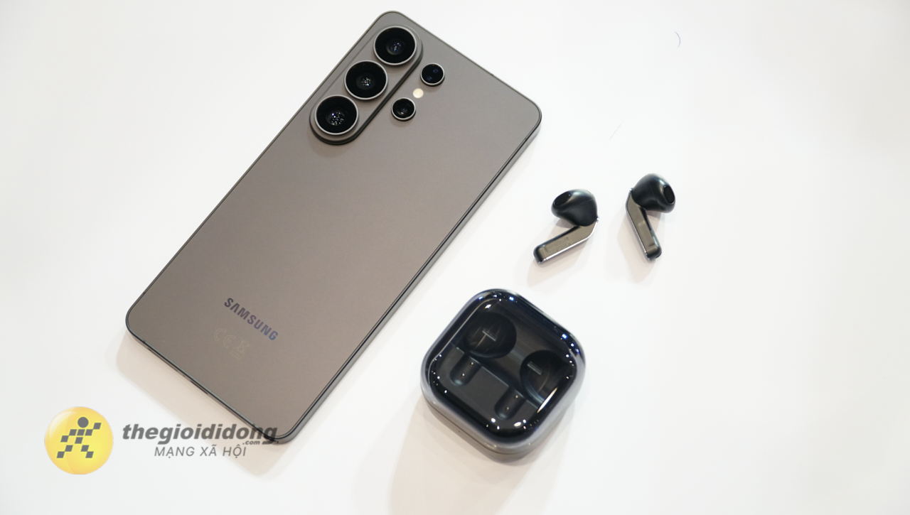 Cùng mình trên tay Samsung Galaxy Buds4 series nhé! Cùng mình trên tay Samsung Galaxy Buds4 series nhé!