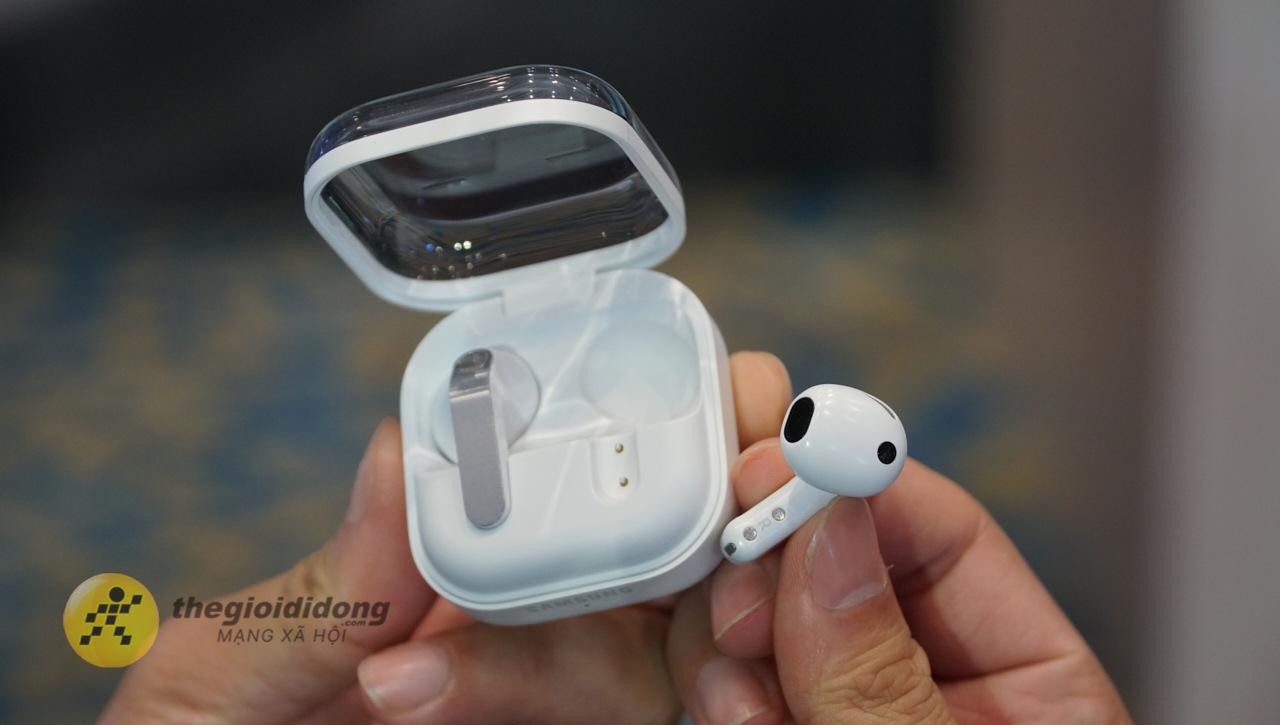 Cùng mình trên tay Samsung Galaxy Buds4 series nhé! Cùng mình trên tay Samsung Galaxy Buds4 series nhé!