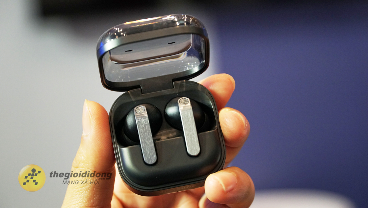 Cùng mình trên tay Samsung Galaxy Buds4 series nhé! Cùng mình trên tay Samsung Galaxy Buds4 series nhé!