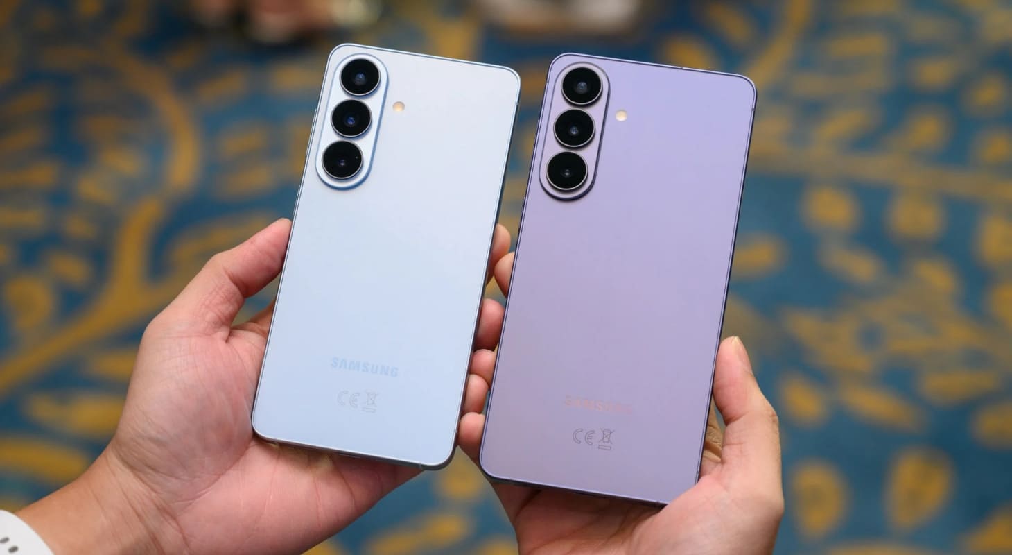 Samsung Galaxy S26 màu xanh, phù hợp người mệnh Thủy - Mộc, trong khi màu tím dành cho người mệnh Hỏa - Thổ 