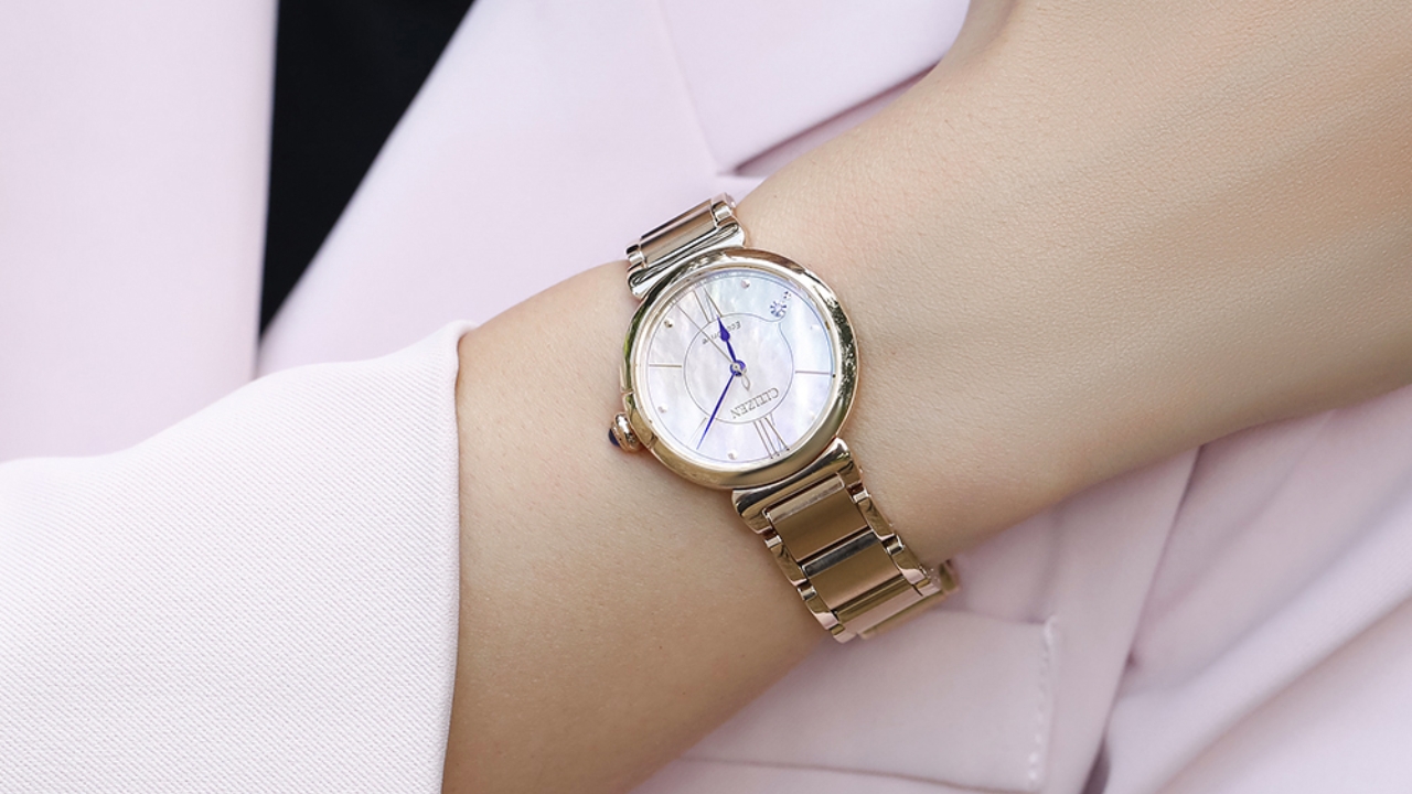 8/3 này hãy tặng các chiếc đồng hồ này cho những người phụ nữ thân yêu của bạn