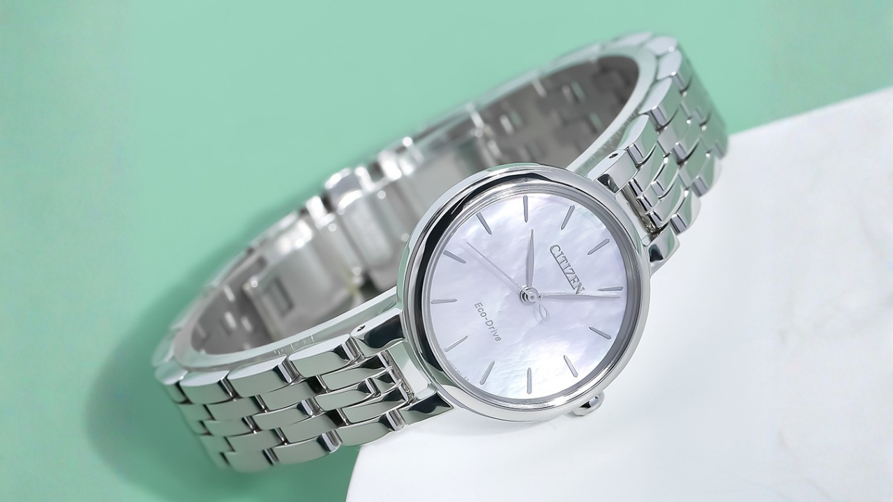 8/3 này hãy tặng các chiếc đồng hồ này cho những người phụ nữ thân yêu của bạn