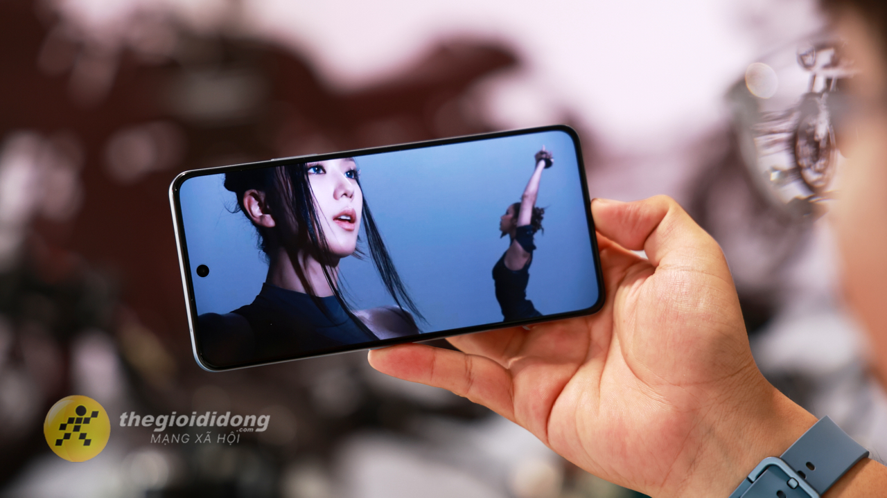 Trên tay HONOR X8d: Màn hình AMOLED siêu sáng 3.000 nits, pin lớn 7.000 mAh