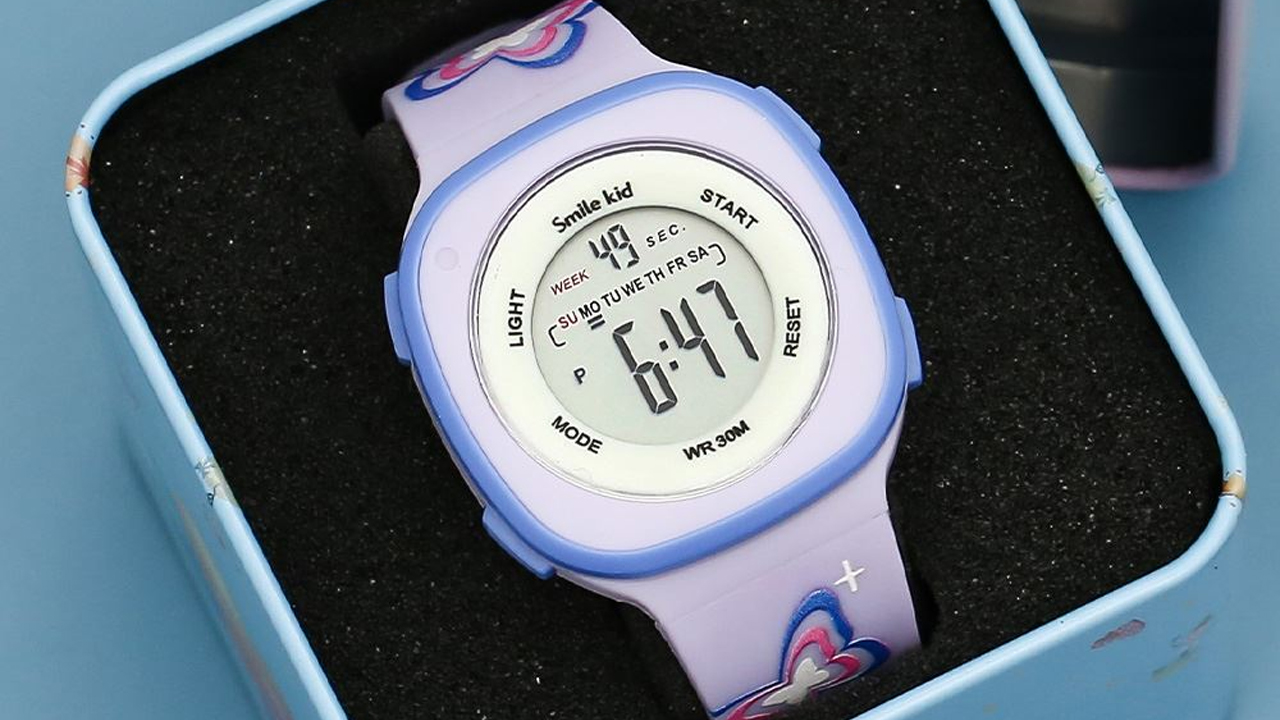 Mua đồng hồ chỉ 83K