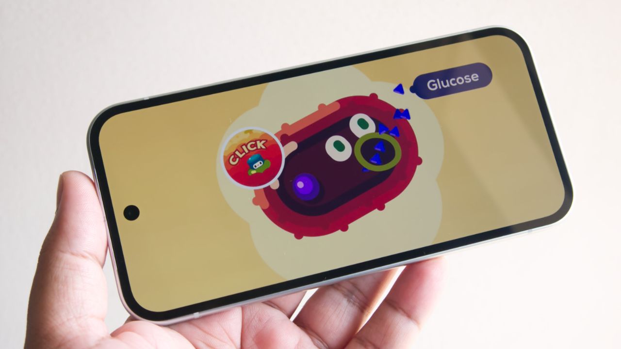 Trên tay Google Pixel 10a: Thiết kế giữ nguyên, chip Tensor G4, nâng cấp sạc nhanh 30 W