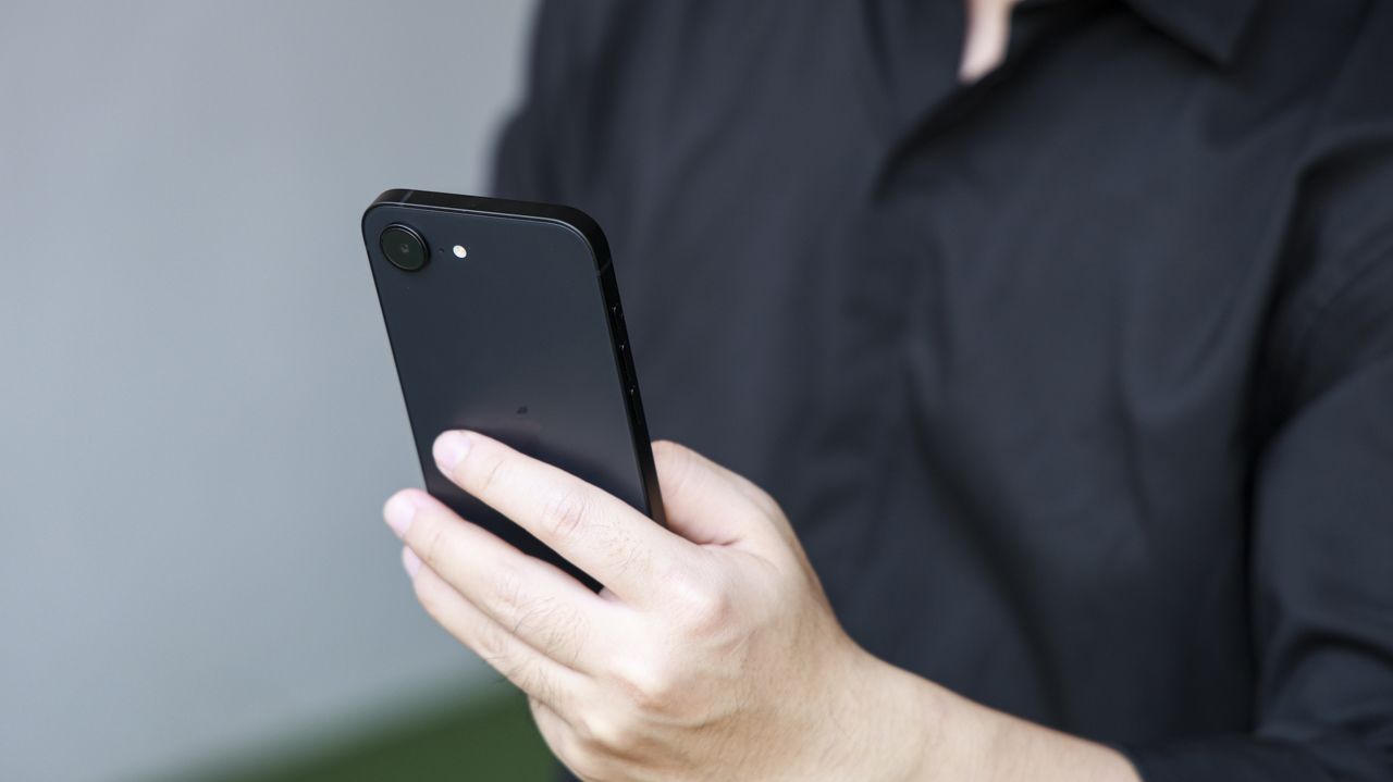 iPhone 16e giảm giá iPhone 16e giảm giá