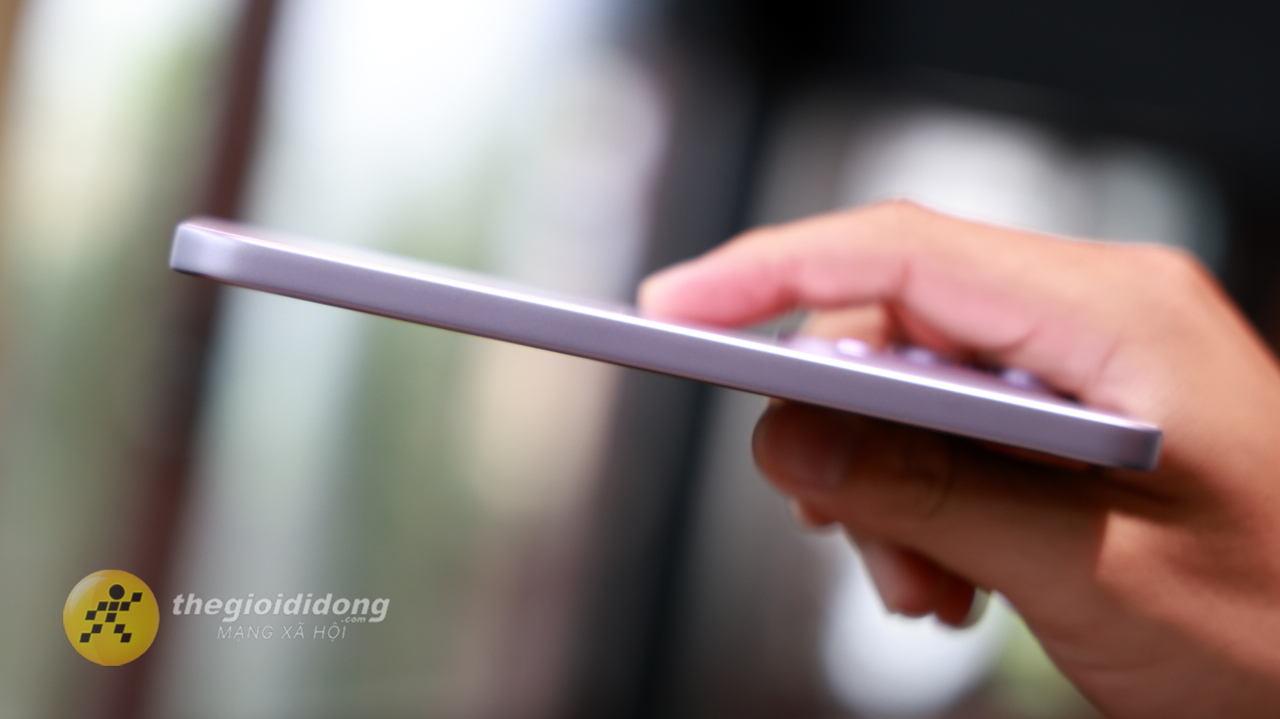 Trên tay vivo V70 FE: Thiết kế đẹp mắt, chip Dimensity 7360, pin 7.000 và sạc nhanh 90W