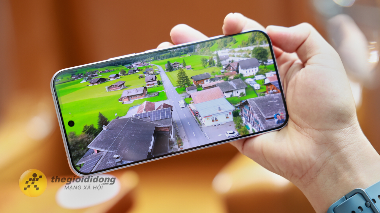 Trên tay vivo V70 FE: Thiết kế đẹp mắt, chip Dimensity 7360, pin 7.000 và sạc nhanh 90W