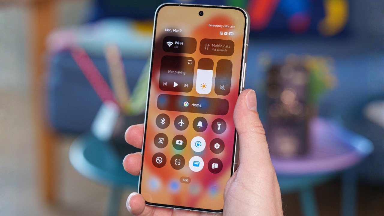 Trên tay POCO X8 Pro Max: “Siêu phẩm” với Dimensity 9500s, pin 8.500 mAh và sạc nhanh100 W Trên tay POCO X8 Pro Max: “Siêu phẩm” với Dimensity 9500s, pin 8.500 mAh và sạc nhanh100 W