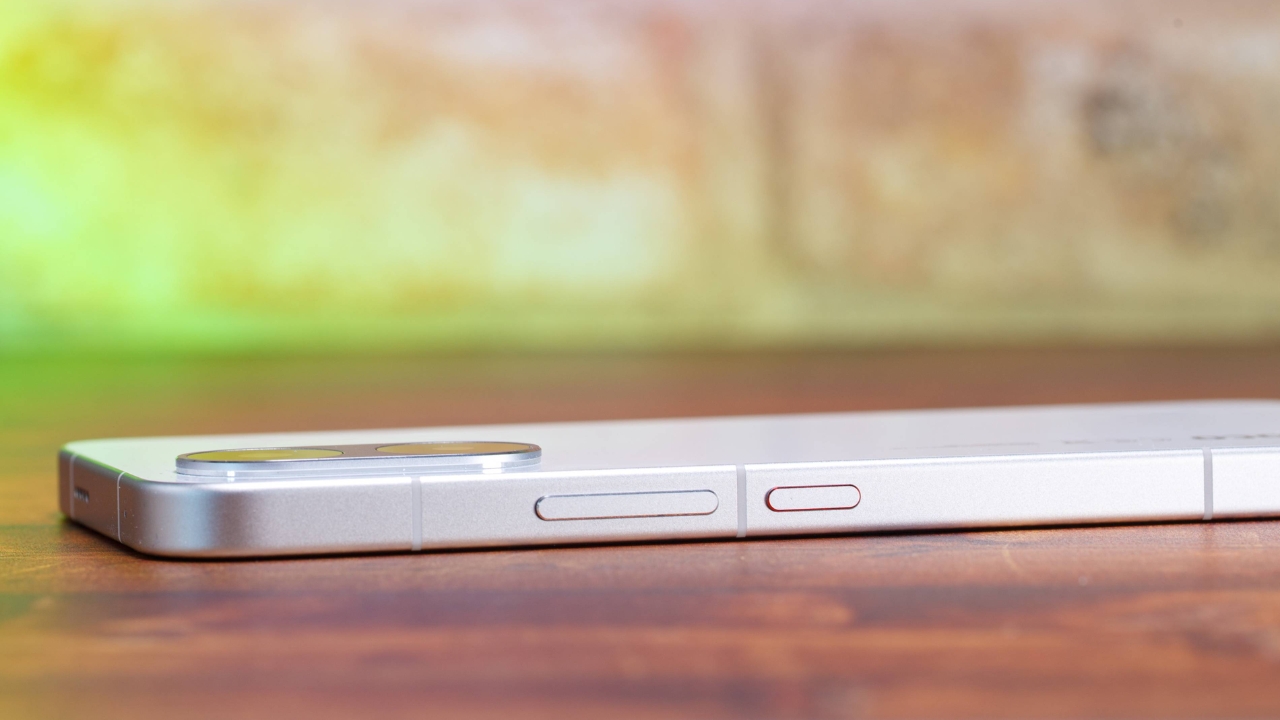 Trên tay POCO X8 Pro Max: “Siêu phẩm” với Dimensity 9500s, pin 8.500 mAh và sạc nhanh100 W Trên tay POCO X8 Pro Max: “Siêu phẩm” với Dimensity 9500s, pin 8.500 mAh và sạc nhanh100 W