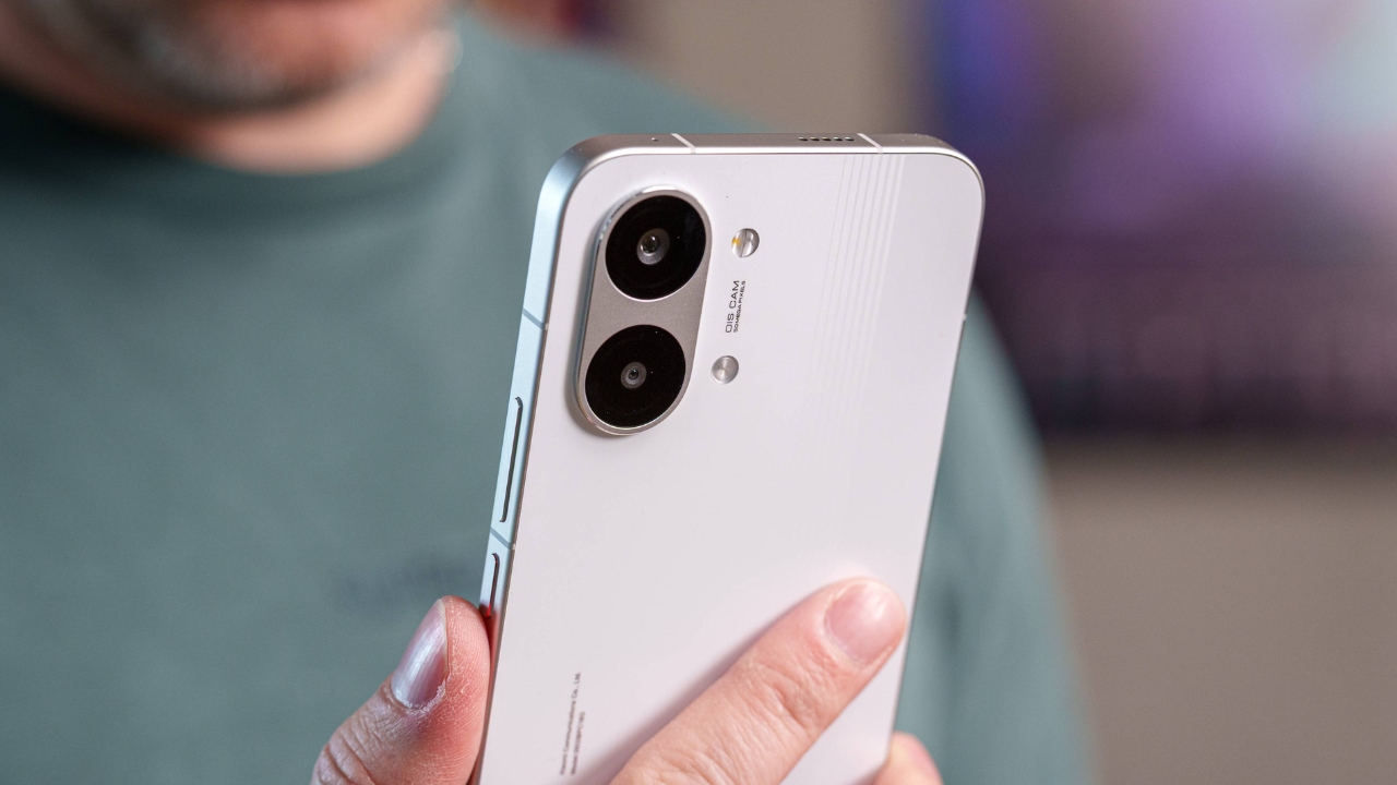 Trên tay POCO X8 Pro Max: “Siêu phẩm” với Dimensity 9500s, pin 8.500 mAh và sạc nhanh100 W Trên tay POCO X8 Pro Max: “Siêu phẩm” với Dimensity 9500s, pin 8.500 mAh và sạc nhanh100 W