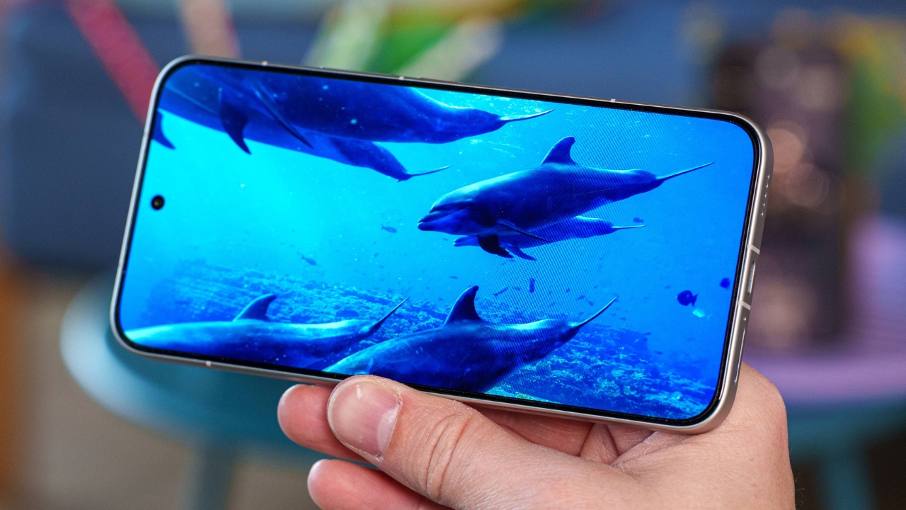 Trên tay POCO X8 Pro Max: “Siêu phẩm” với Dimensity 9500s, pin 8.500 mAh và sạc nhanh100 W Trên tay POCO X8 Pro Max: “Siêu phẩm” với Dimensity 9500s, pin 8.500 mAh và sạc nhanh100 W