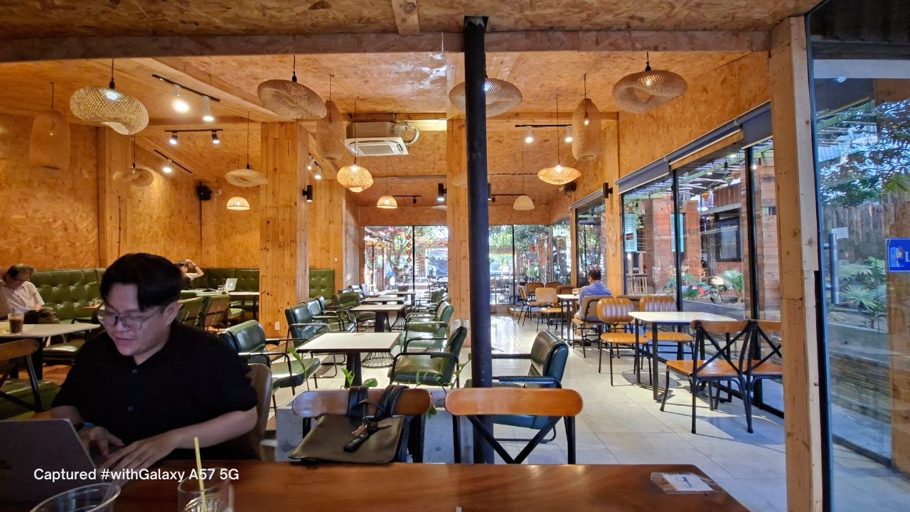 Trải nghiệm nhanh Samsung Galaxy A57 5G và Galaxy A37 5G: Hợp vibe từ ánh nhìn đầu tiên Trải nghiệm nhanh Samsung Galaxy A57 5G và Galaxy A37 5G: Hợp vibe từ ánh nhìn đầu tiên