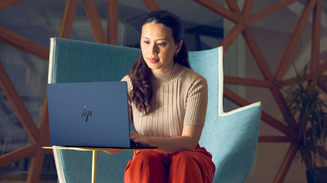 Vì sao laptop AI HP là người bạn đồng hành đáng giá trong công việc? Vì sao laptop AI HP là người bạn đồng hành đáng giá trong công việc?