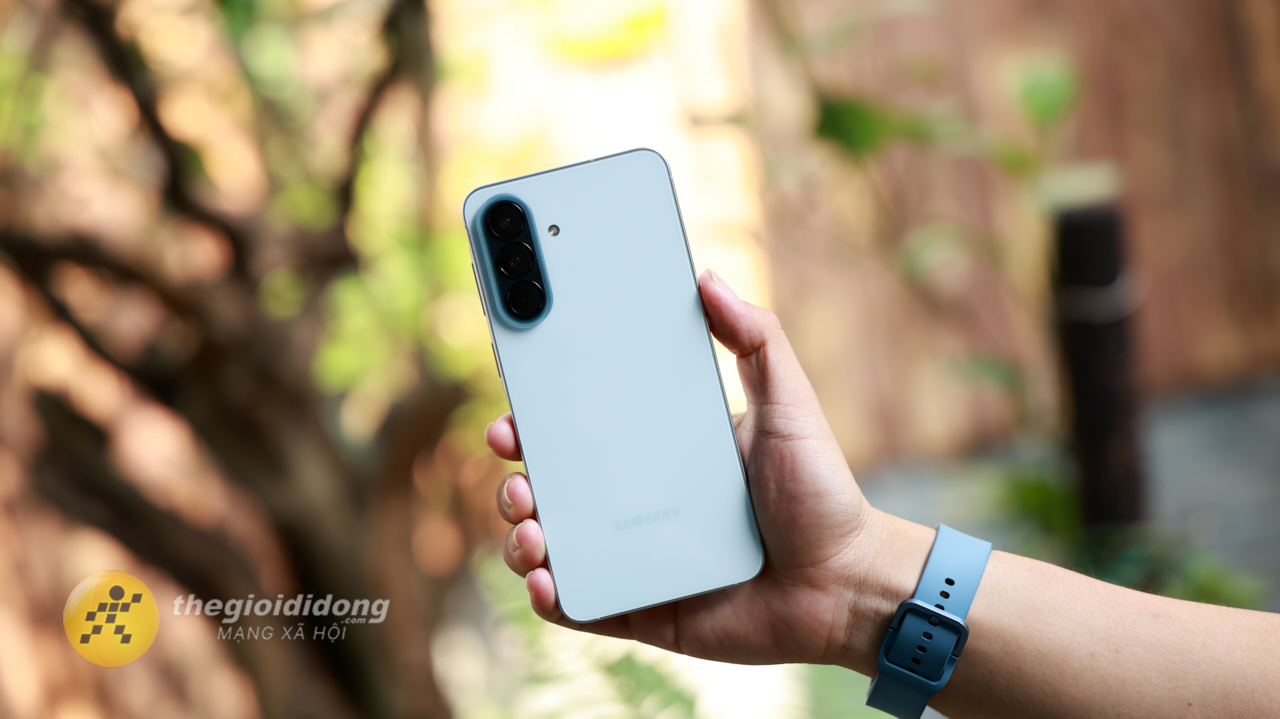 Trên tay Samsung Galaxy A57: Thiết kế cao cấp, màn hình 1.900 nits, chip Exynos 1680