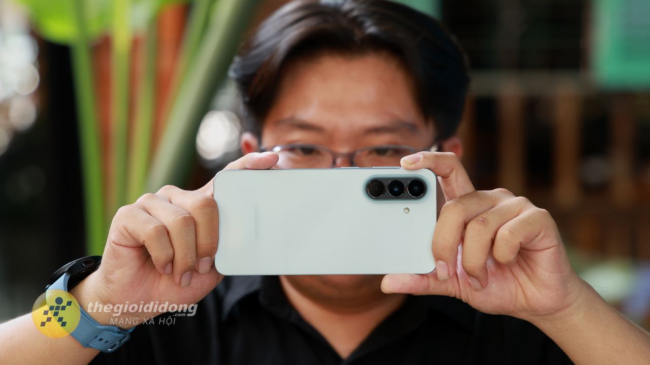 Trên tay Samsung Galaxy A57: Thiết kế cao cấp, màn hình 1.900 nits, chip Exynos 1680