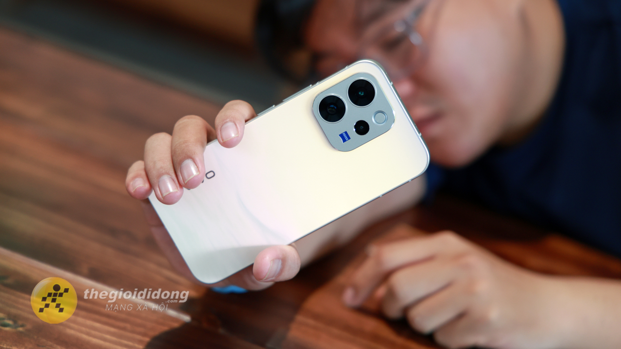 So sánh vivo V70 và vivo V60 So sánh vivo V70 và vivo V60