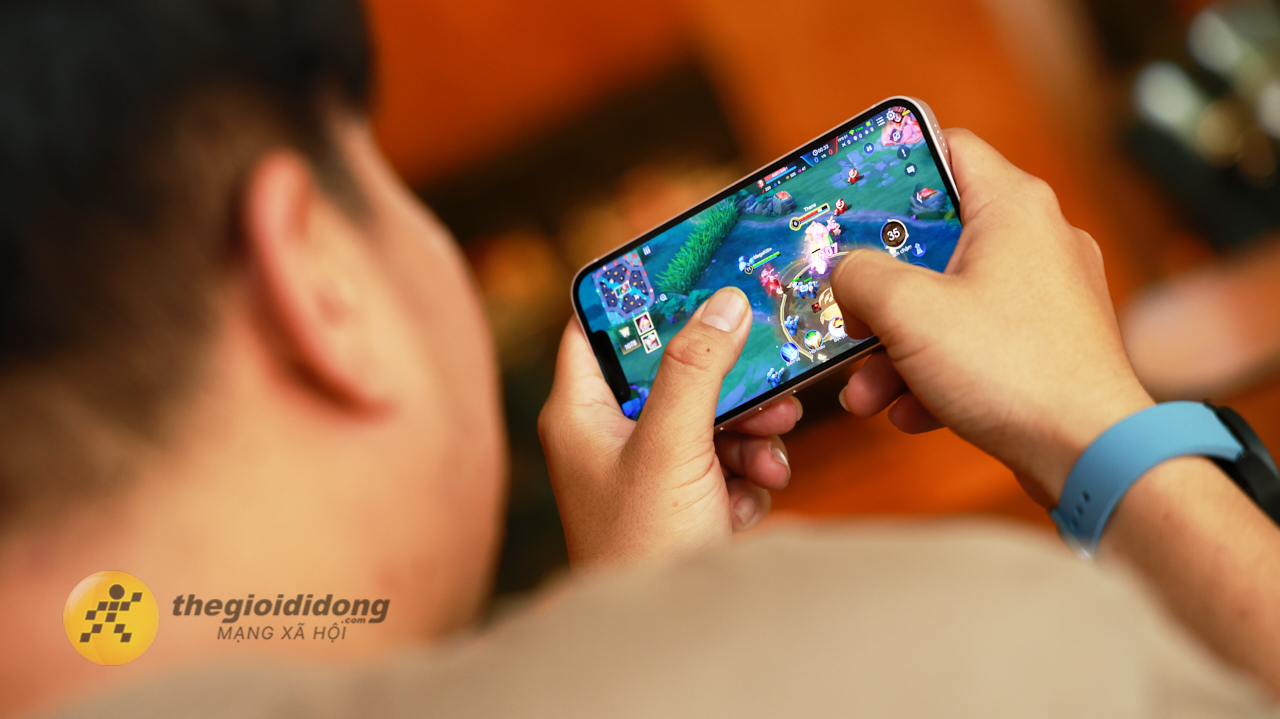 Trên tay iPhone 17e Trên tay iPhone 17e