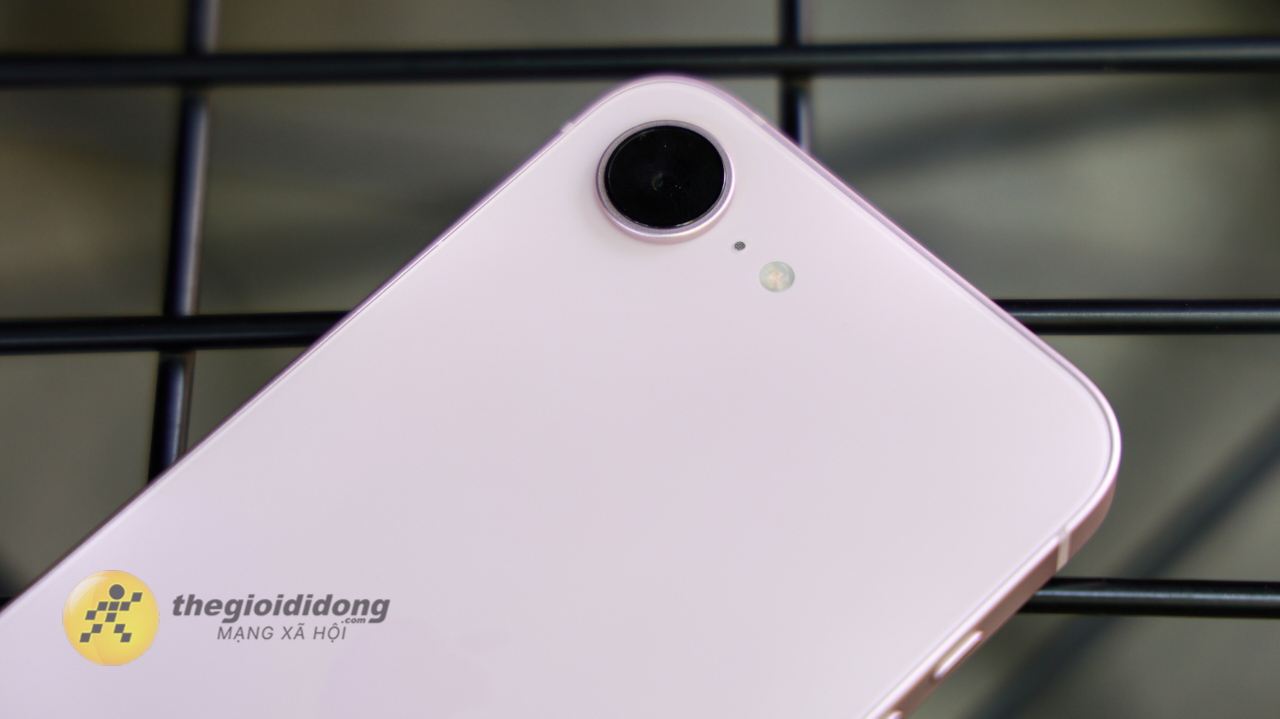 Trên tay iPhone 17e Trên tay iPhone 17e