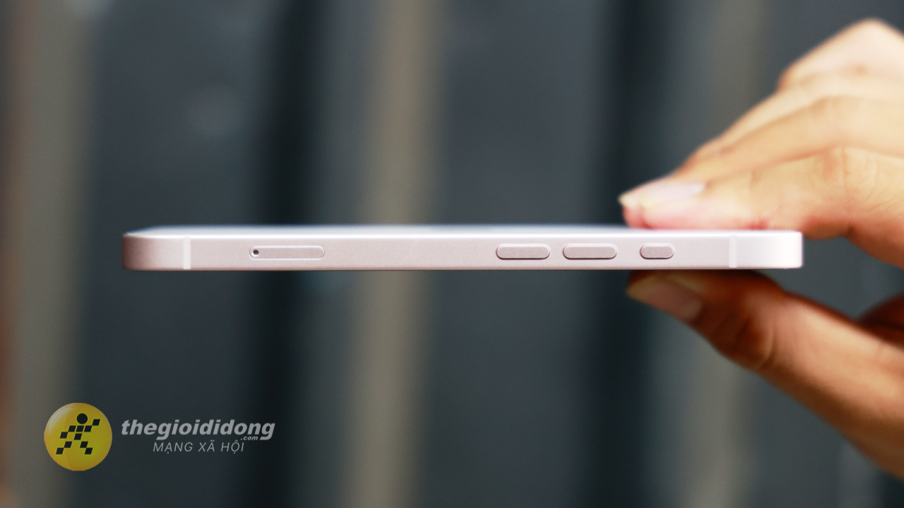 Trên tay iPhone 17e Trên tay iPhone 17e