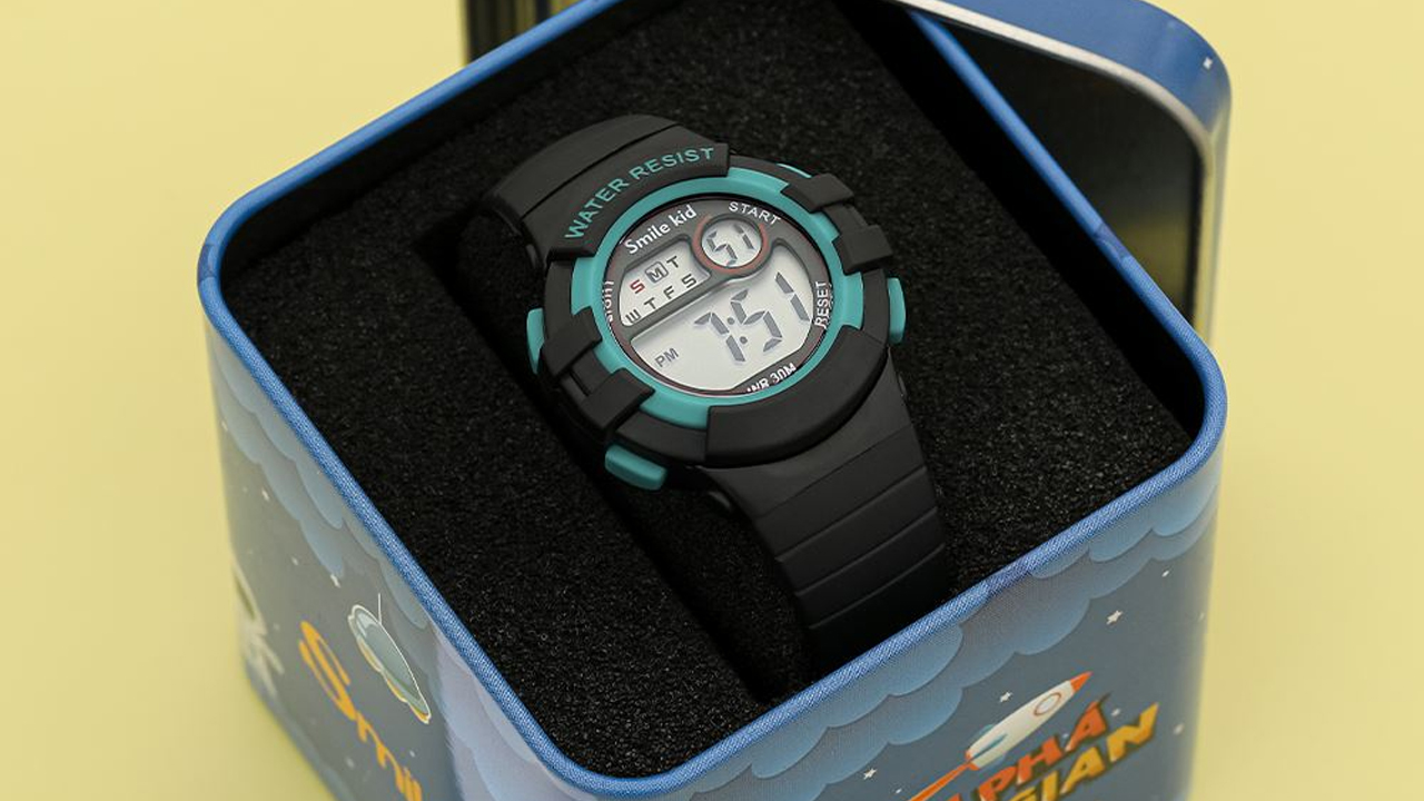 Đồng hồ tuổi teen mở màn mùa đi biển, mua ngay giá chỉ từ 120K Đồng hồ tuổi teen mở màn mùa đi biển, mua ngay giá chỉ từ 120K