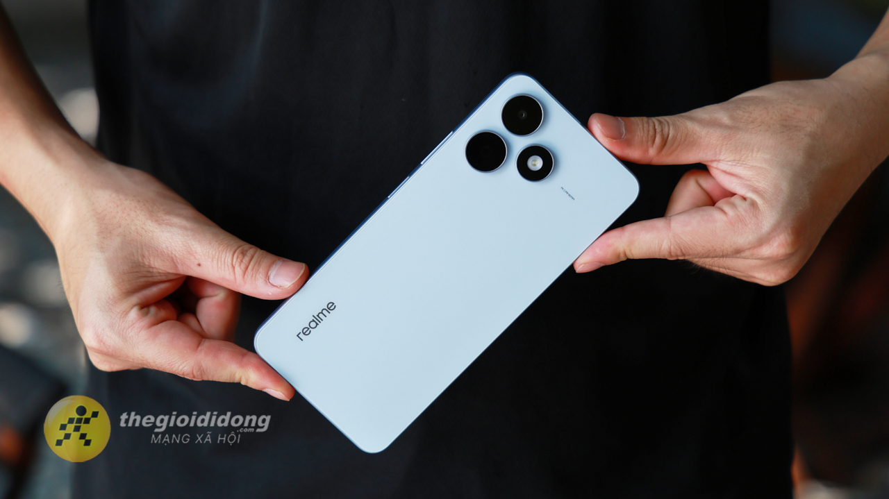 Trên tay realme Note 80