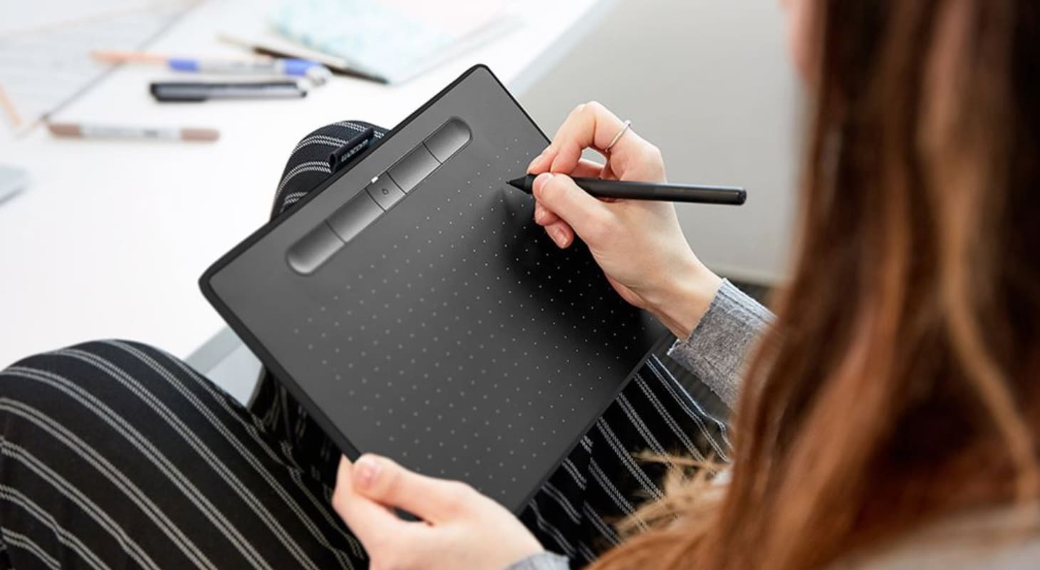 Bạn có thể chọn loại bảng vẽ điện tử kết nối Bluetooth để thao tác linh hoạt hơn