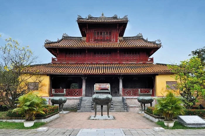 Hiểu L&acirc;m C&aacute;c v&agrave; Cửu Đỉnh