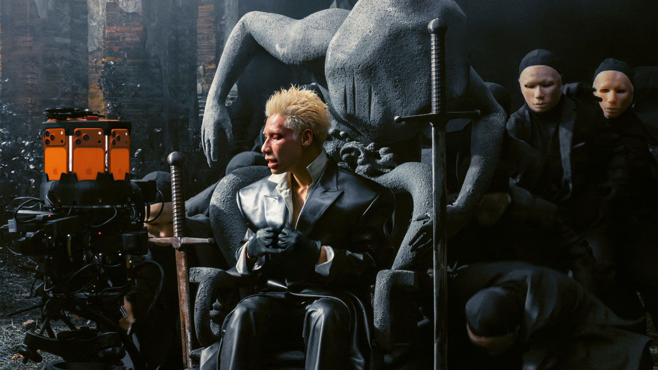 Apple hợp tác cùng MCK Hành trình nội tâm qua 3 chương