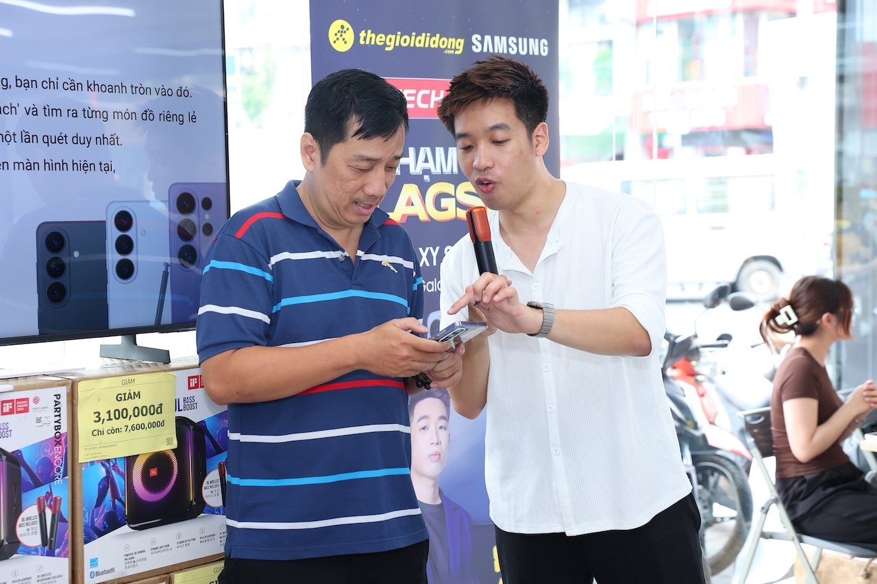 TECH TOUR – CHẠM ĐỈNH FLAGSHIP TECH TOUR – CHẠM ĐỈNH FLAGSHIP