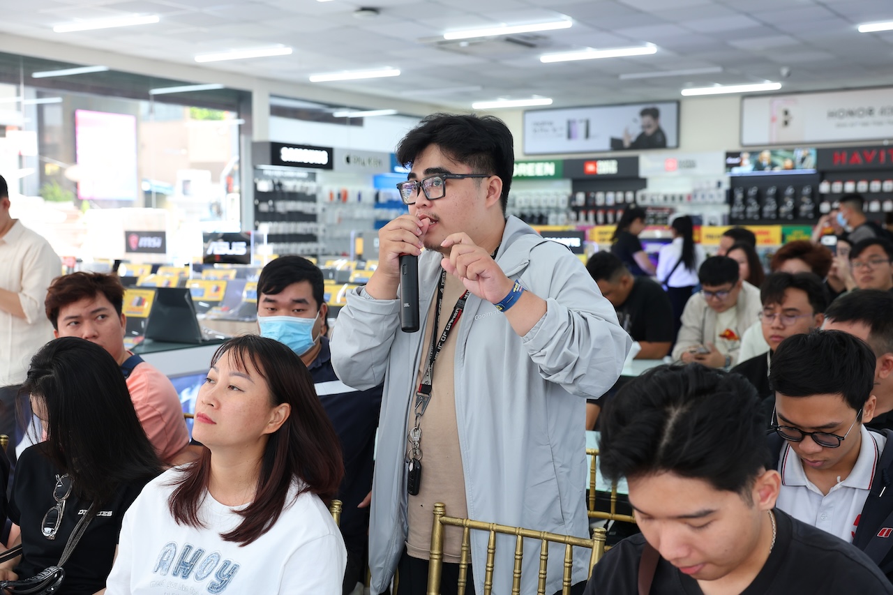 TECH TOUR – CHẠM ĐỈNH FLAGSHIP TECH TOUR – CHẠM ĐỈNH FLAGSHIP