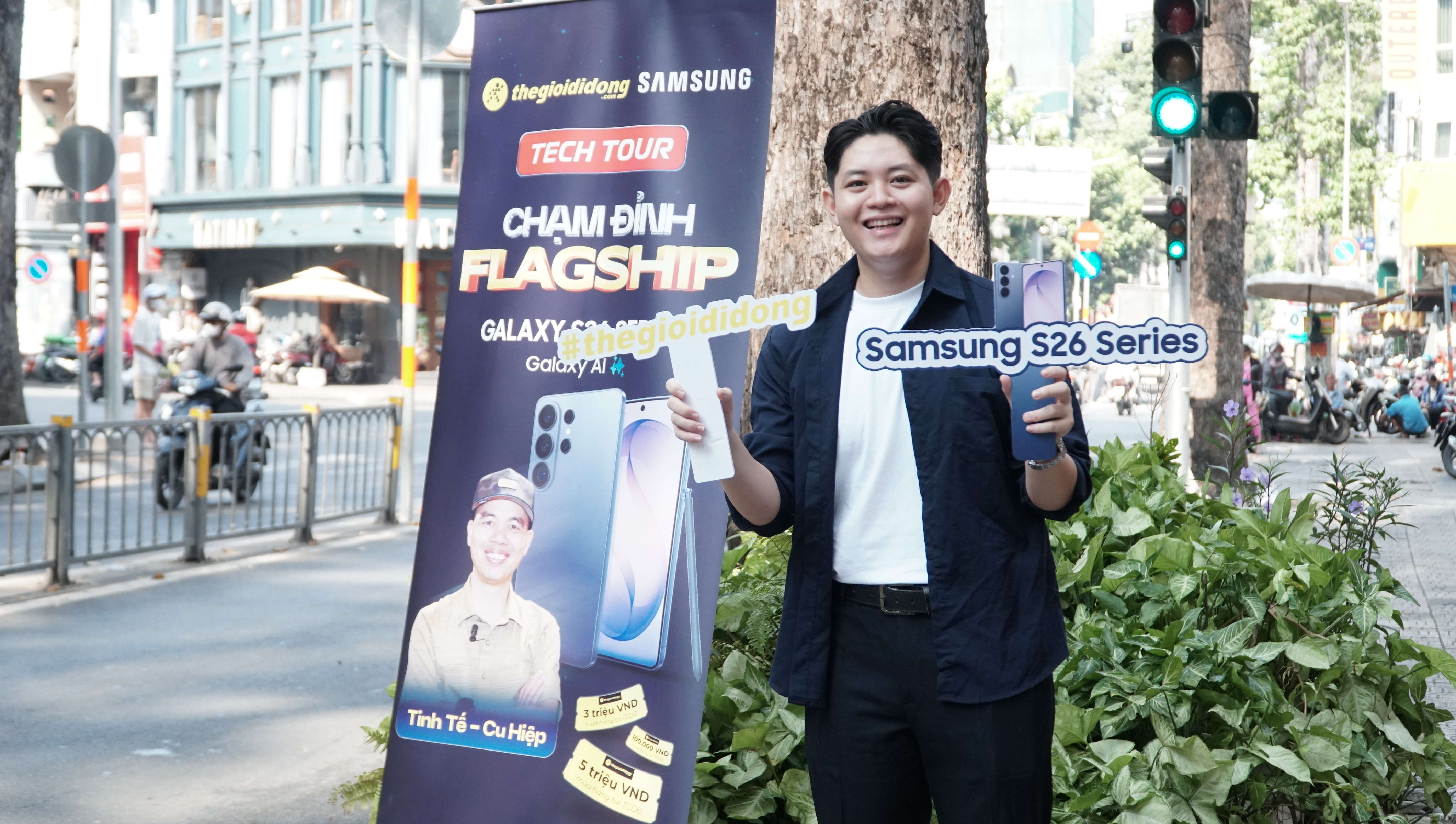 TECH TOUR – CHẠM ĐỈNH FLAGSHIP TECH TOUR – CHẠM ĐỈNH FLAGSHIP
