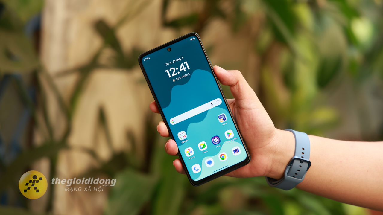 Trên tay motorola G57 POWER: Màn hình Full HD+, Snapdragon 6s Gen 4, pin 7.000 mAh