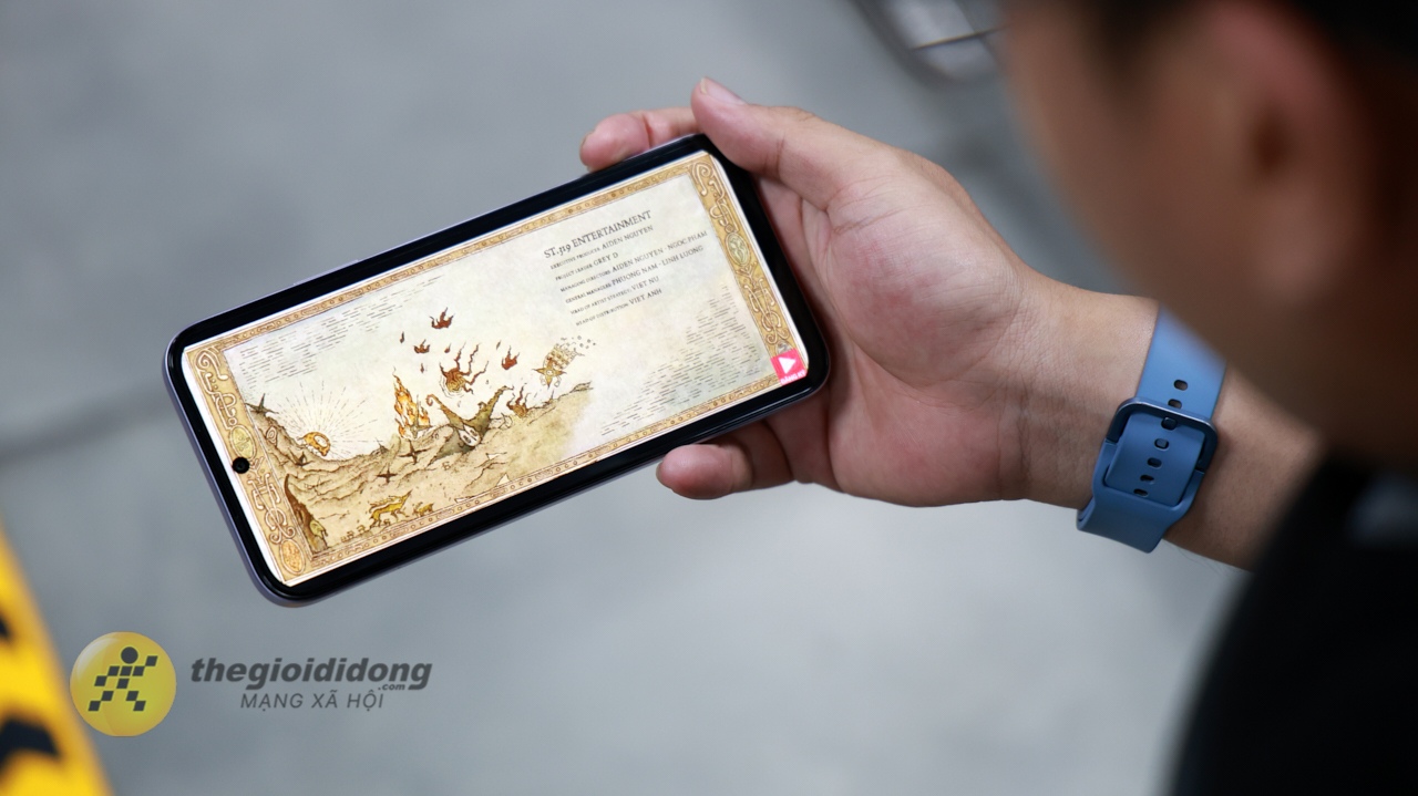 Trên tay realme C100: Giá niêm yết 7.69 triệu với chip Helio G92 Max