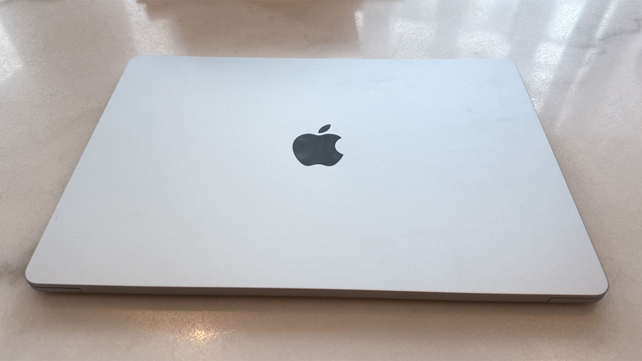 Trên tay MacBook Air M5 Dung lượng lưu trữ