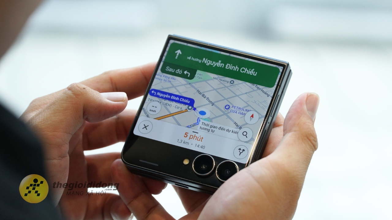 Samsung Galaxy Z Flip7 đã thay đổi cách mình sử dụng điện thoại như thế nào? Samsung Galaxy Z Flip7 đã thay đổi cách mình sử dụng điện thoại như thế nào?