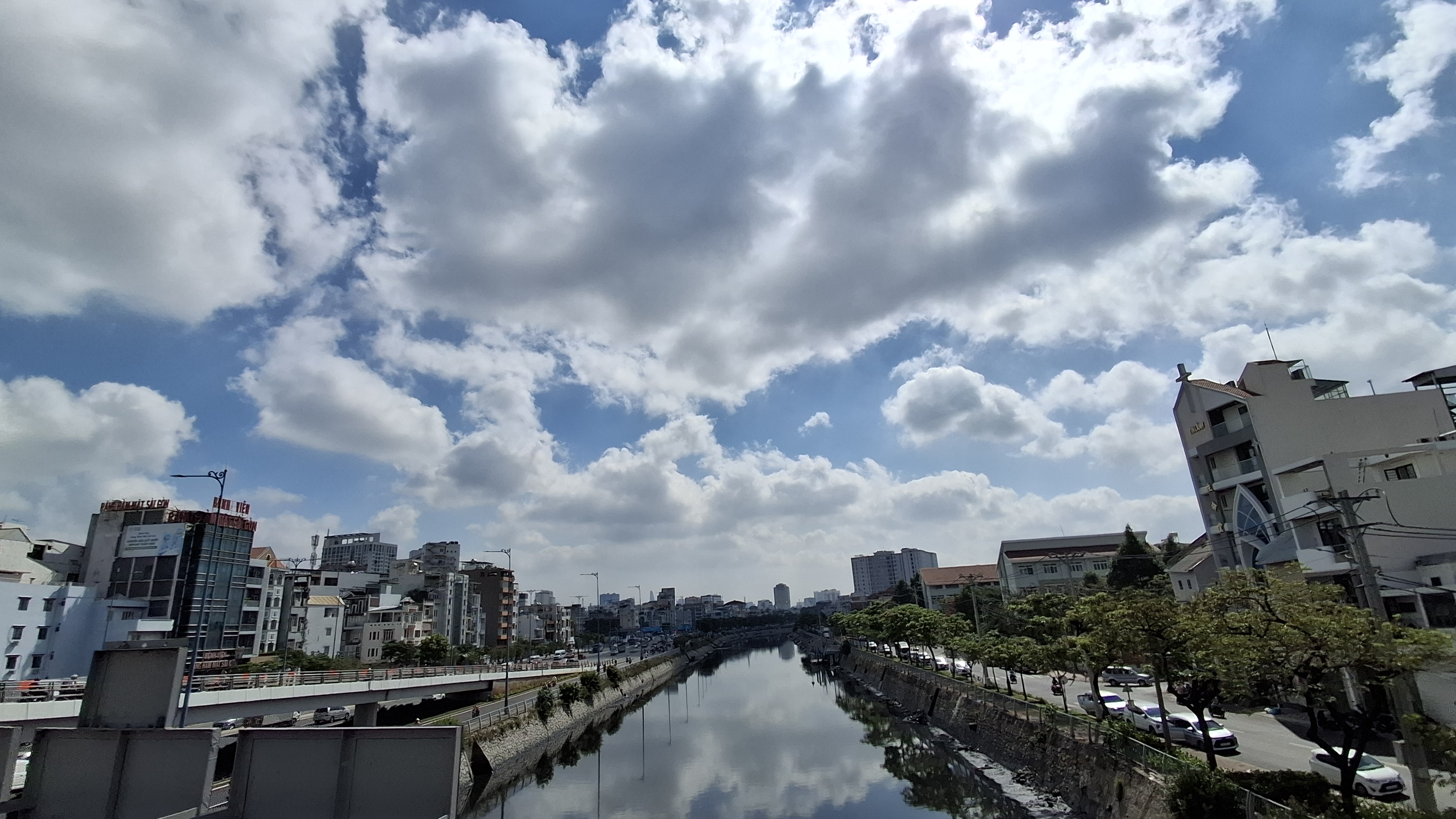 Đánh giá Samsung Galaxy A37