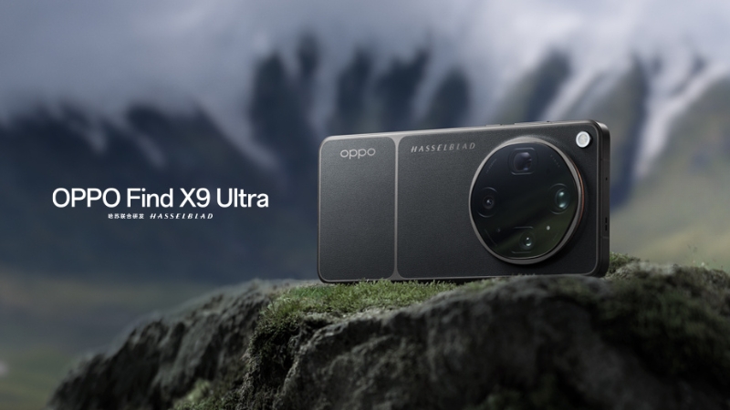 Hệ thống 4 camera Hasselblad với hai ống k&iacute;nh tiềm vọng