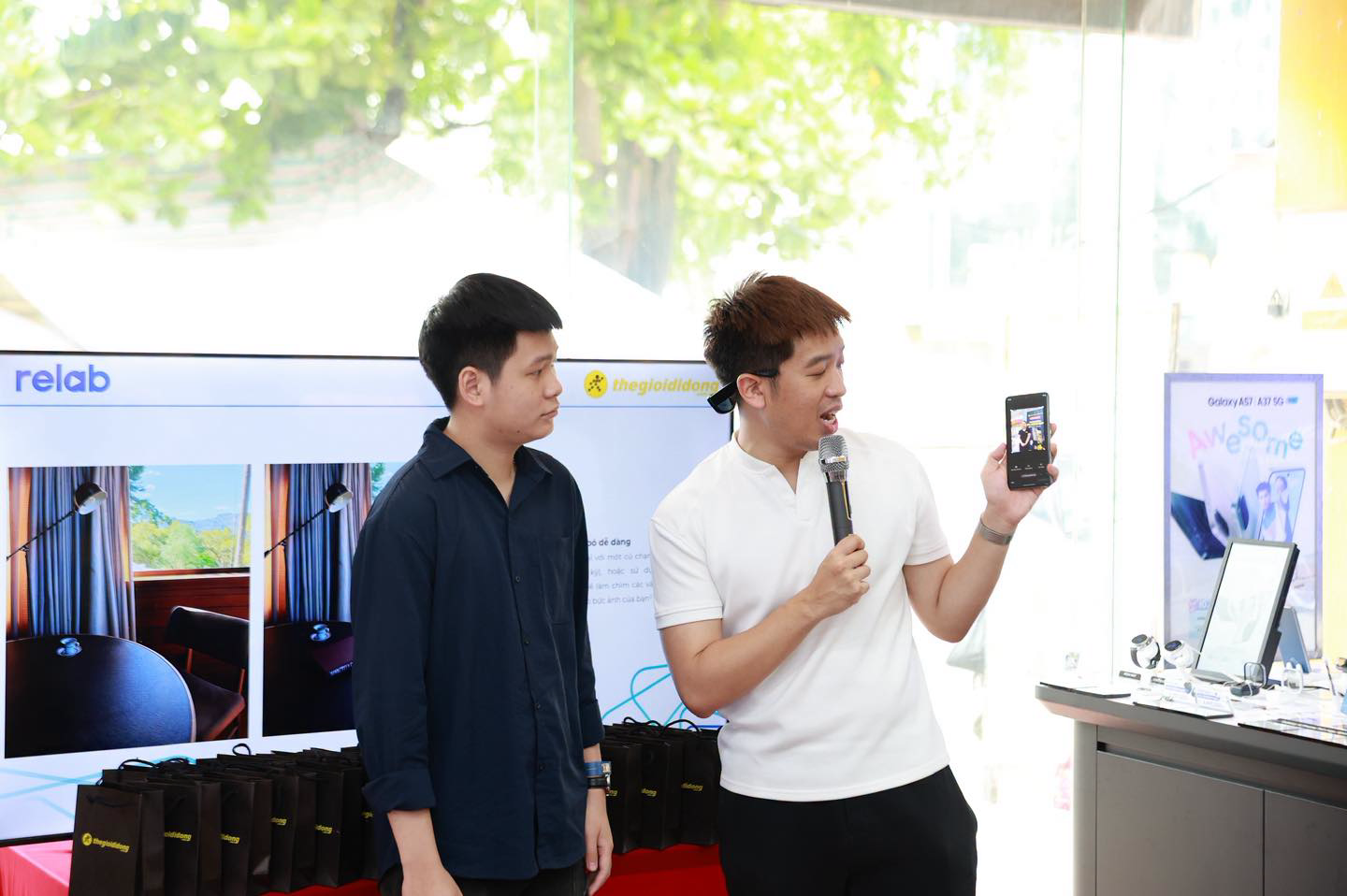 TECH TOUR – CHẠM ĐỈNH FLAGSHIP TECH TOUR – CHẠM ĐỈNH FLAGSHIP