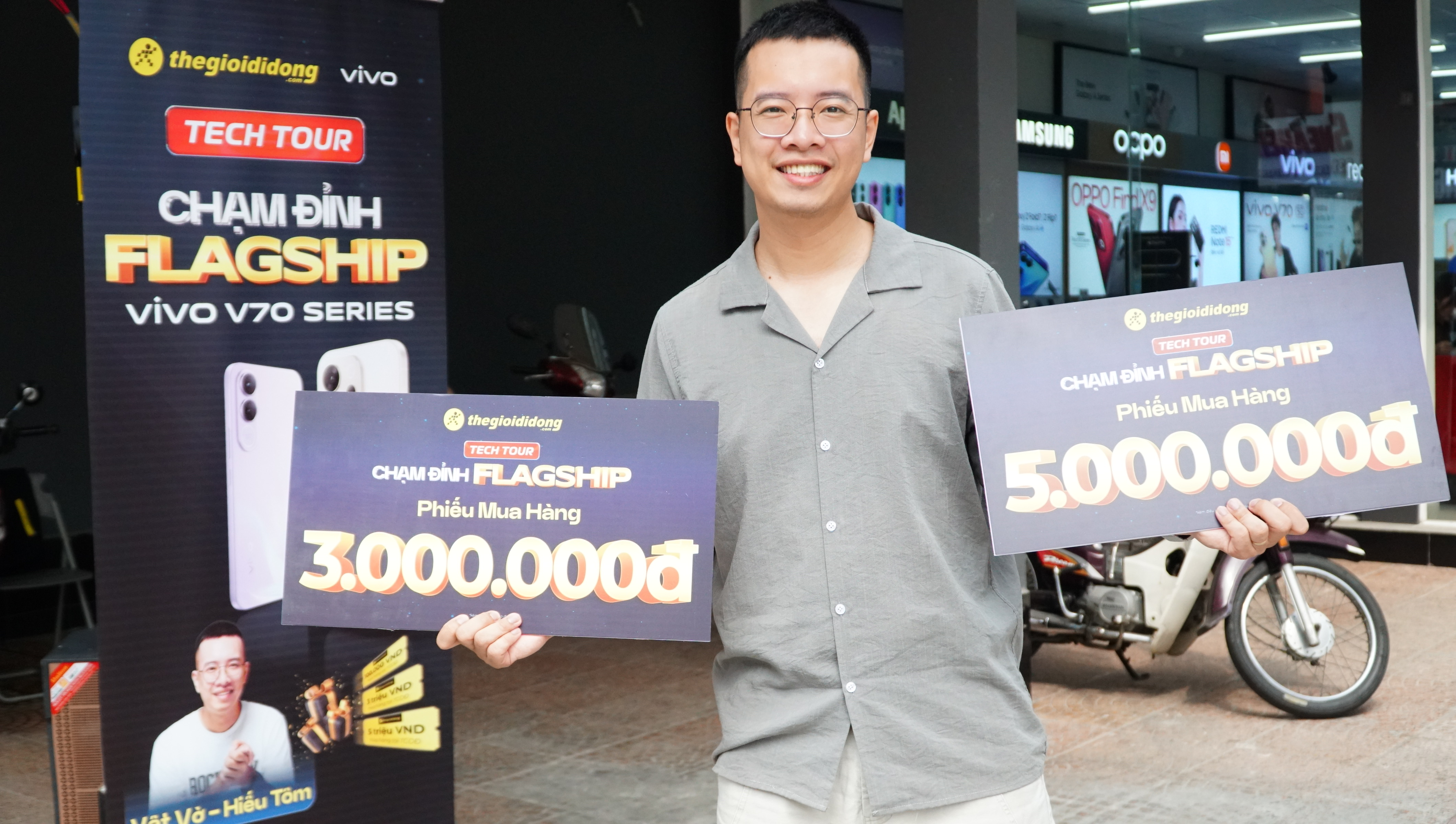 TECH TOUR – CHẠM ĐỈNH FLAGSHIP TECH TOUR – CHẠM ĐỈNH FLAGSHIP