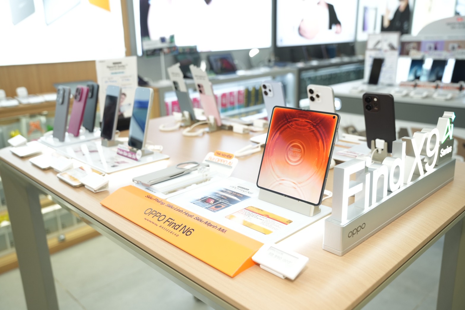TECH TOUR – CHẠM ĐỈNH FLAGSHIP TECH TOUR – CHẠM ĐỈNH FLAGSHIP