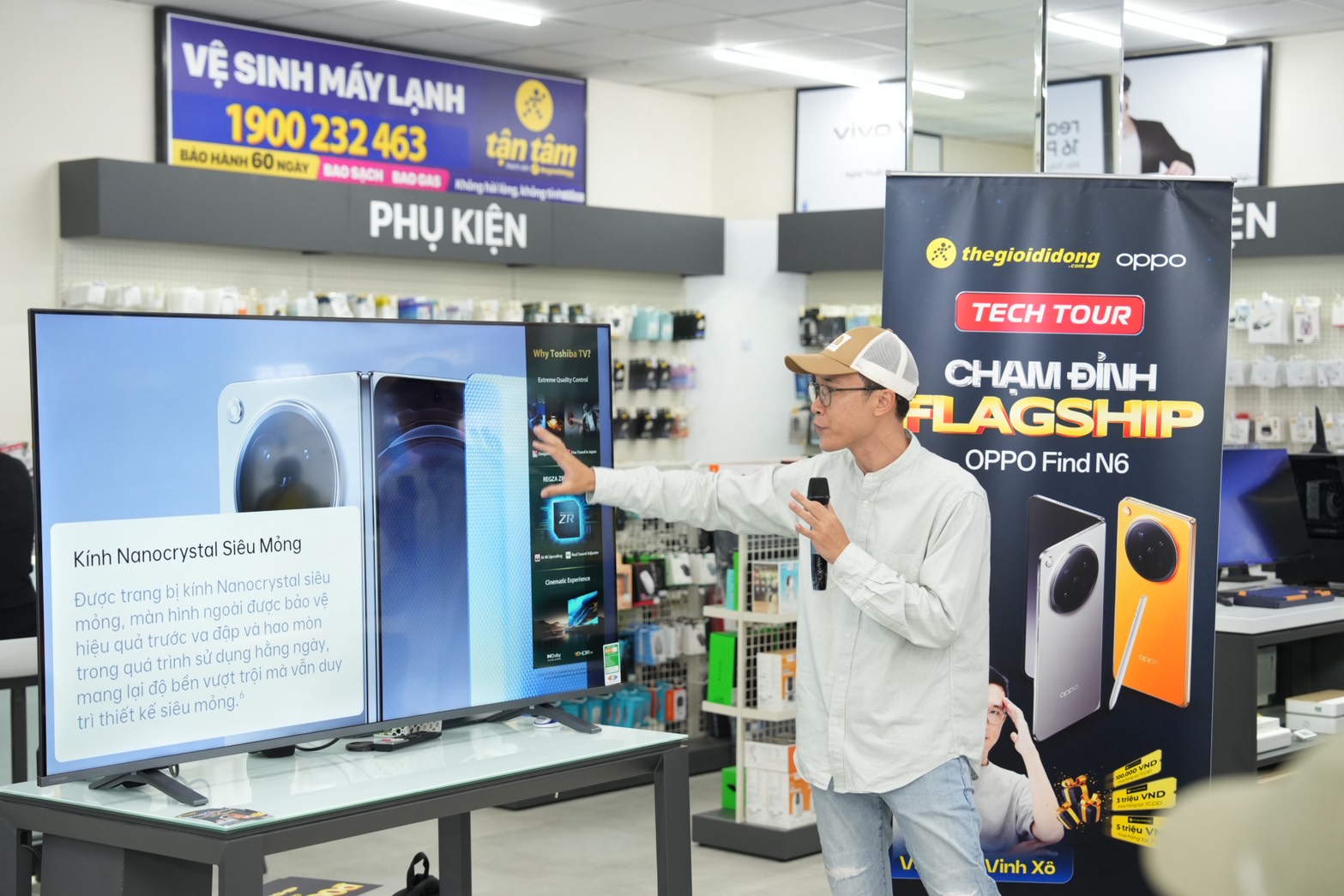 TECH TOUR – CHẠM ĐỈNH FLAGSHIP TECH TOUR – CHẠM ĐỈNH FLAGSHIP
