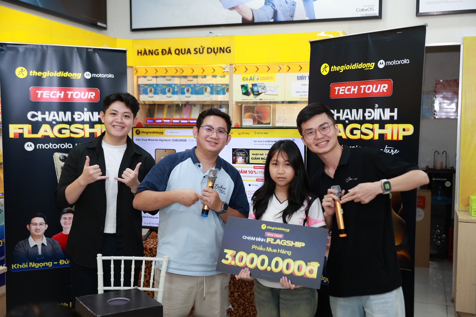 TECH TOUR – CHẠM ĐỈNH FLAGSHIP TECH TOUR – CHẠM ĐỈNH FLAGSHIP