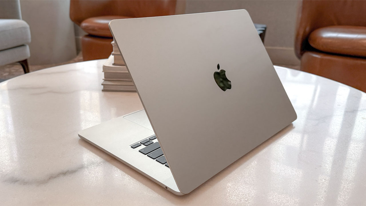 Trên tay MacBook Air M5 Giá bán